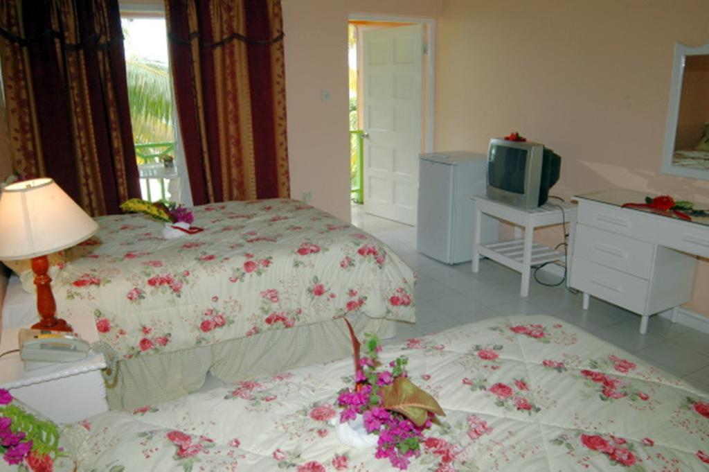 Our Past Time Hotel Negril Oda fotoğraf